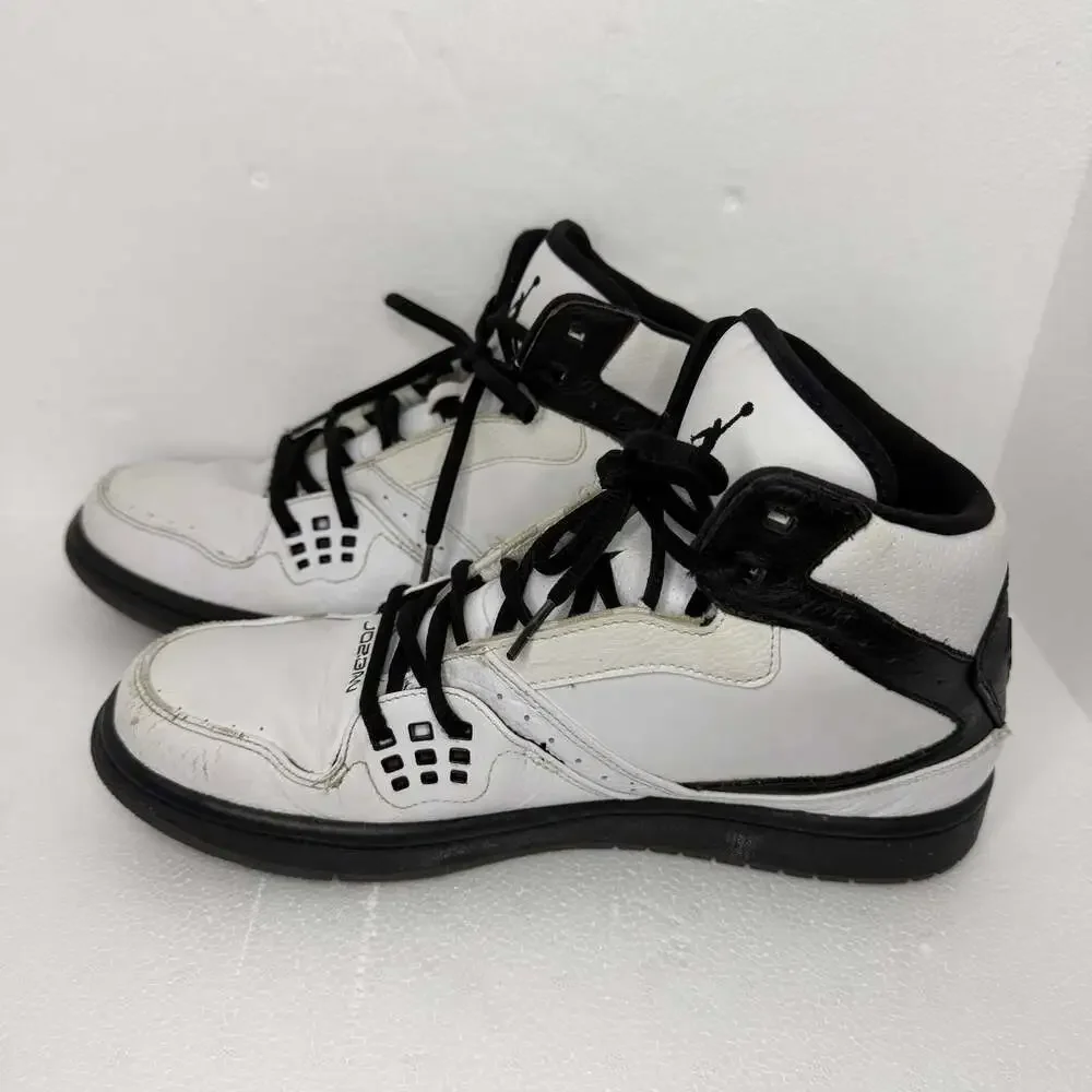 Jordan 1 Flight Mid Sneaker Black/White - Size 10